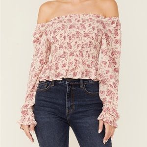 BEYOND THE RADAR WOMEN'S FLORAL WHITE SMOCKED CHIFFON OFF SHOULDER TOP